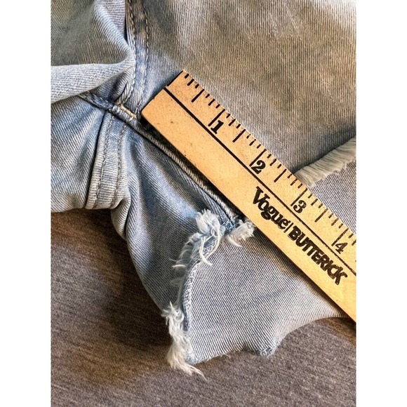 Signature By Levi Strauss & Co. Womens High Rise Shorts Cut-Off Frayed Stretch 8 - Picture 6 of 10